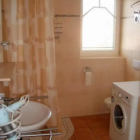 Zentrale Strandnahe Mit 3 Zimmern Spatzennest Apartmán *