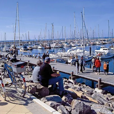 Zentrale Strandnahe Mit 3 Zimmern Spatzennest Apartment Kuehlungsborn